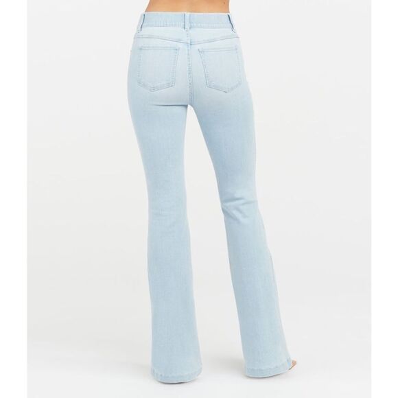 Spanx Flare Leg Jeans Retro Light Blue Wash Pull On Denim Pants Small 20348R - Picture 2 of 8